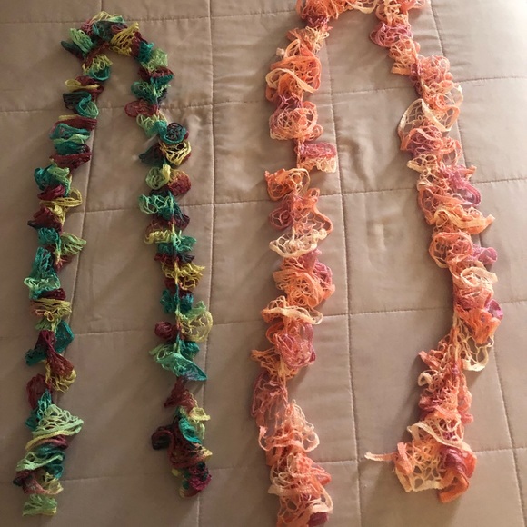 2 handmade scarves - Picture 6 of 6